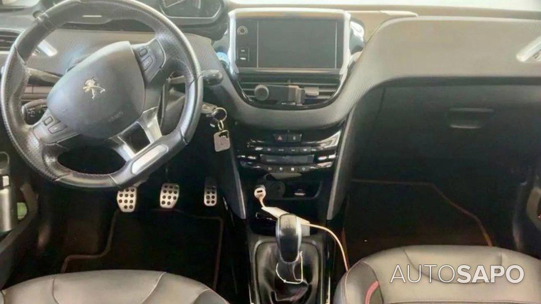 Peugeot 2008 1.2 PureTech GT Line de 2018