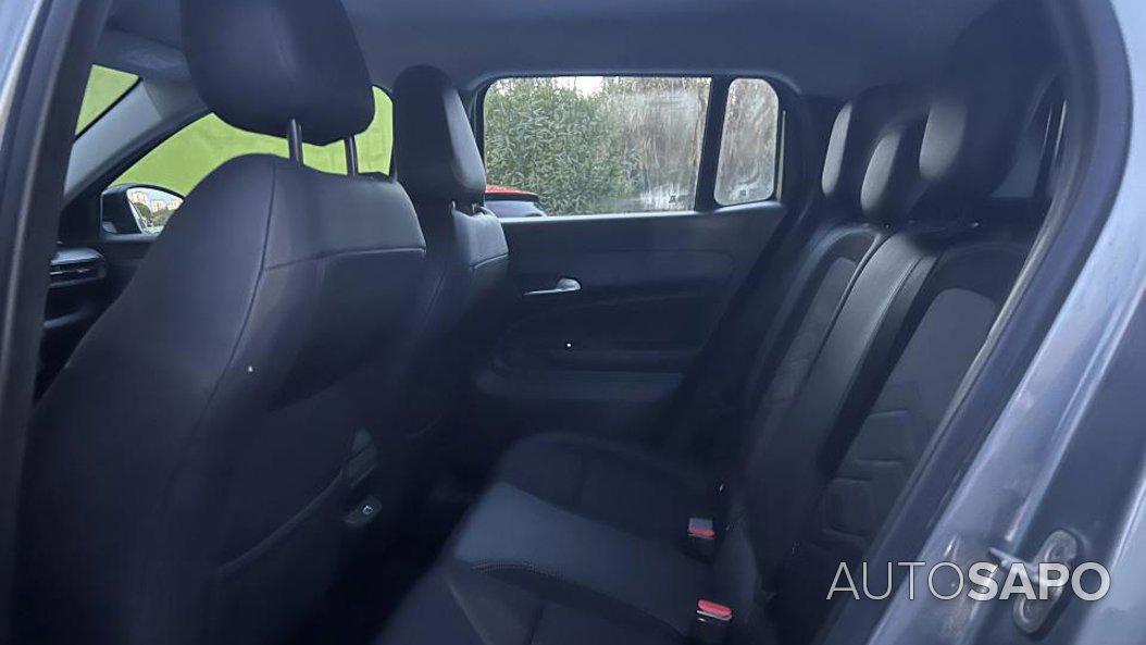 Jeep Avenger 1.2 GSE T3 Altitude de 2024