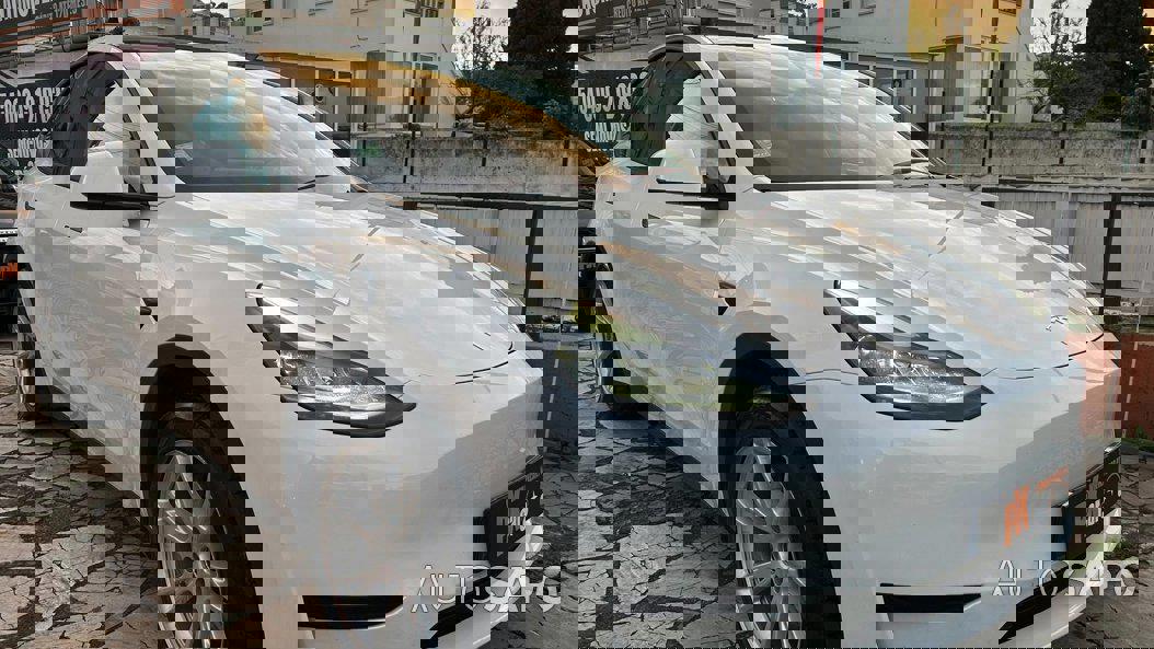 Tesla Model Y Standard RWD de 2023