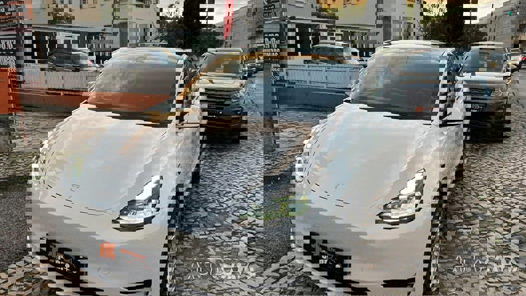 Tesla Model Y Standard RWD de 2023