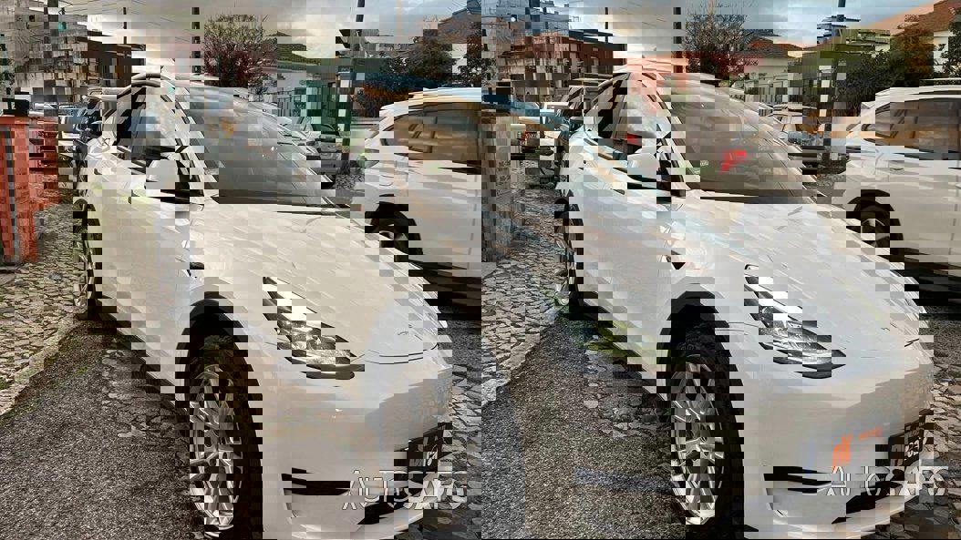 Tesla Model Y Standard RWD de 2023