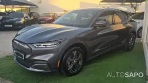 Ford Mustang Mach-E Alargada de 2021