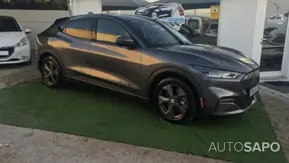 Ford Mustang Mach-E Alargada de 2021