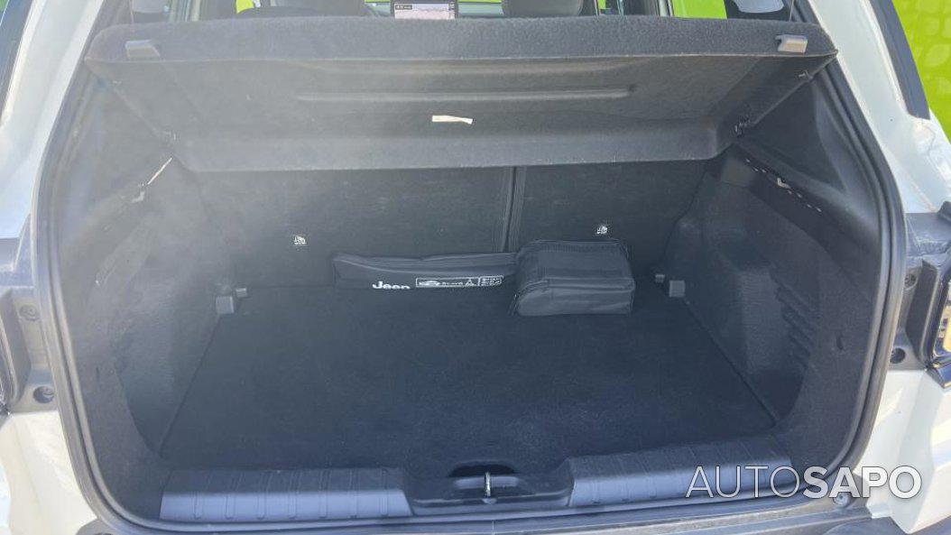 Jeep Avenger 1.2 GSE T3 Altitude de 2024