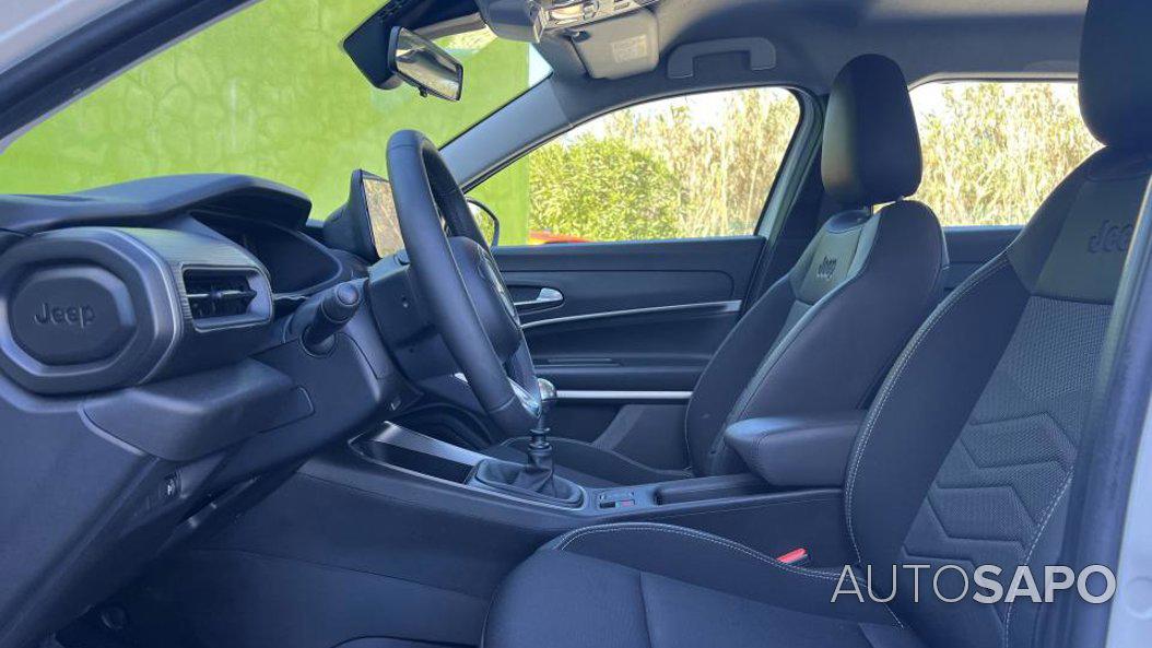 Jeep Avenger 1.2 GSE T3 Altitude de 2024