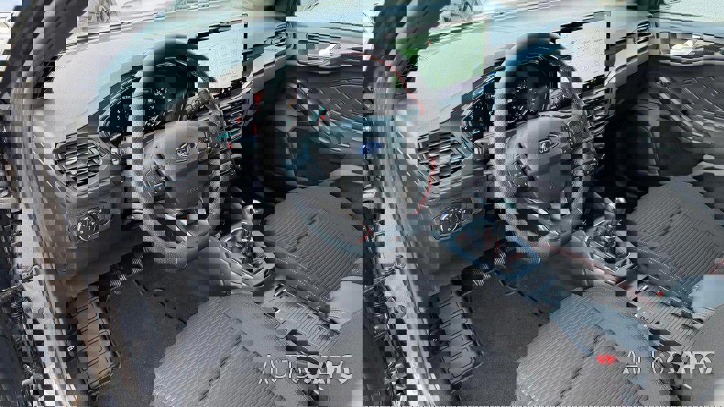 Ford Focus 1.0 EcoBoost MHEV ST-Line de 2025