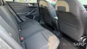 Ford Focus 1.0 EcoBoost MHEV ST-Line de 2025