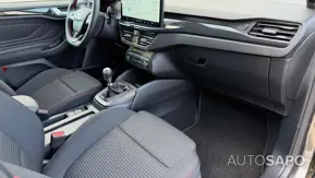 Ford Focus 1.0 EcoBoost MHEV ST-Line de 2025