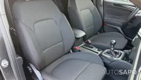 Ford Focus 1.0 EcoBoost MHEV ST-Line de 2025