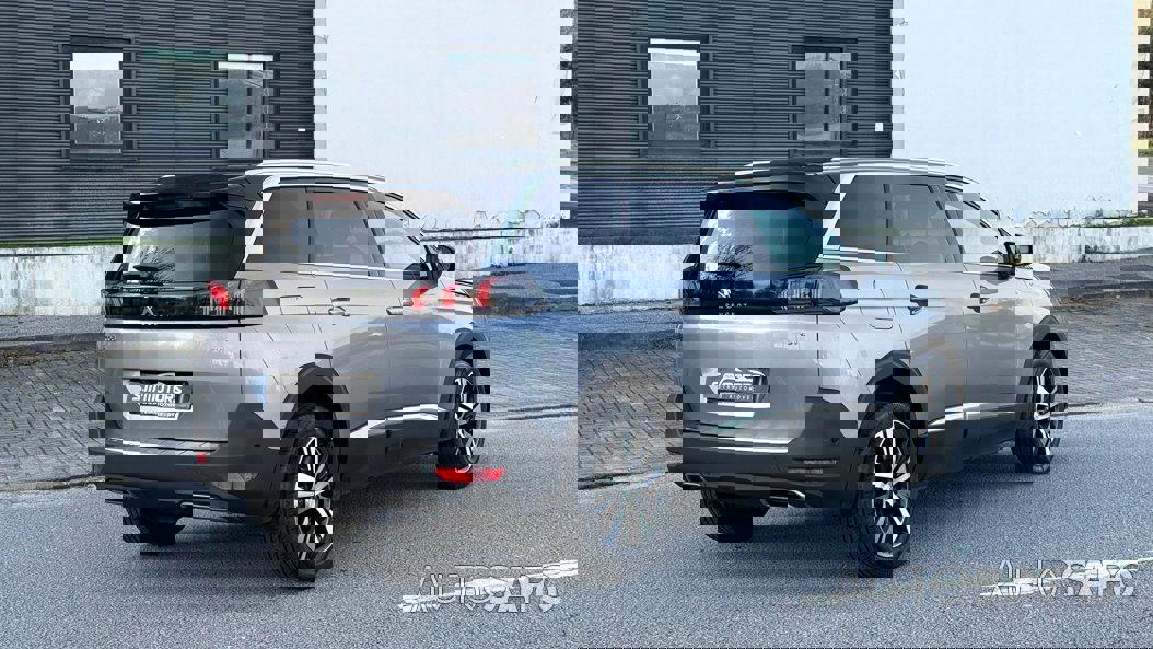 Peugeot 5008 de 2021