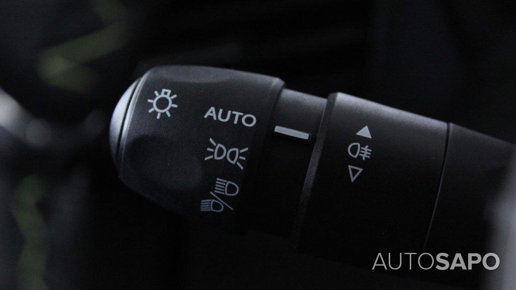 Peugeot e-2008 de 2025