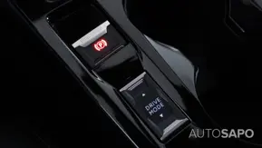 Peugeot e-2008 de 2025