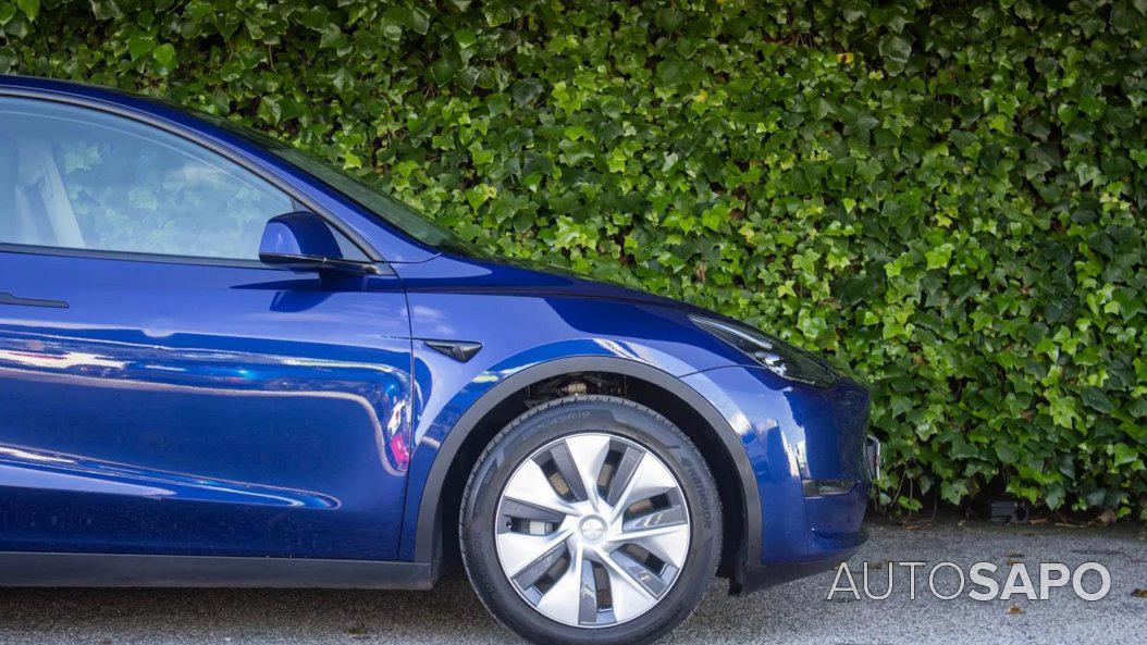 Tesla Model Y Long-Range Dual Motor AWD de 2024