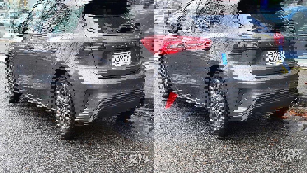 Ford Focus 1.0 EcoBoost MHEV ST-Line X de 2024