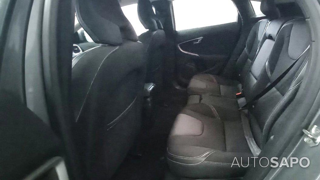 Volvo V40 2.0 D3 Momentum de 2019