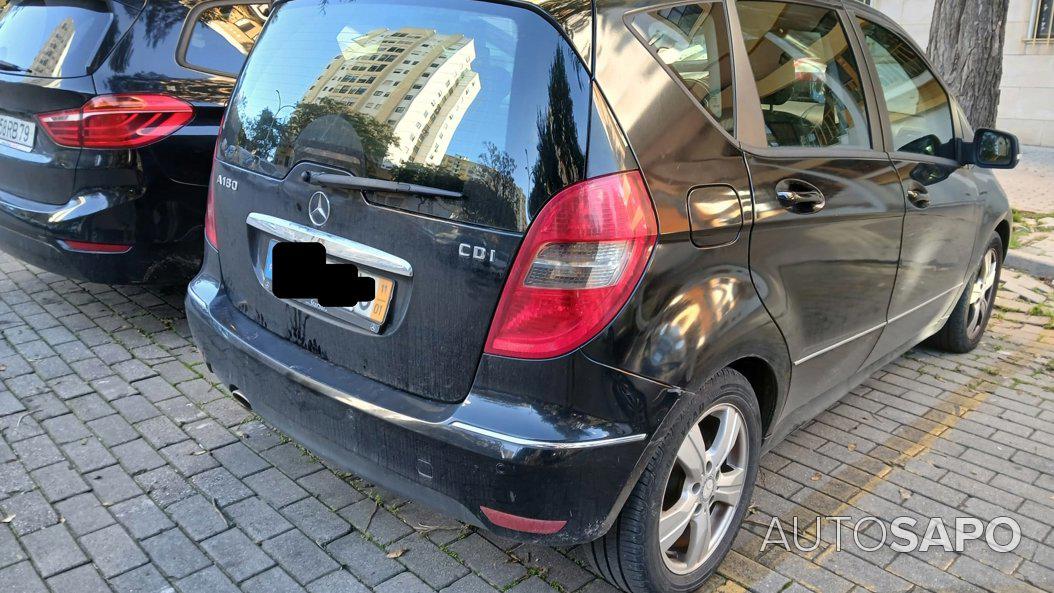 Mercedes-Benz 180 2.4 D de 2011