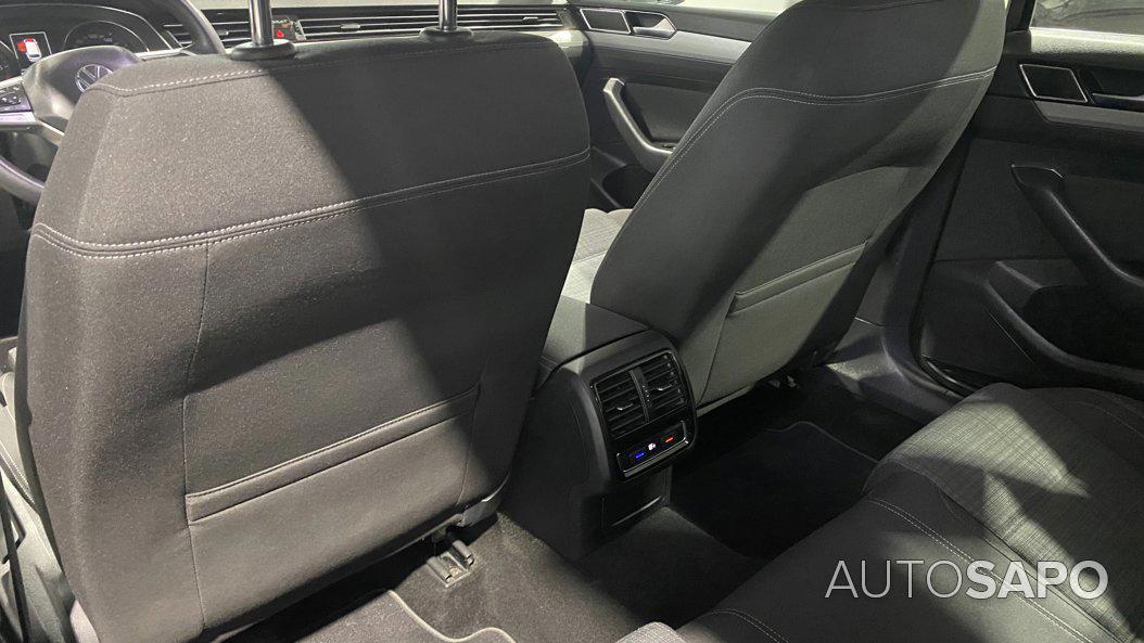 Volkswagen Passat 2.0 TDI Business DSG de 2021