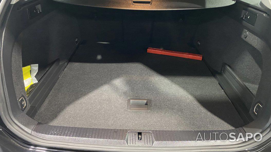 Volkswagen Passat 2.0 TDI Business DSG de 2021