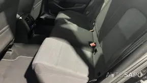 Volkswagen Passat 2.0 TDI Business DSG de 2021