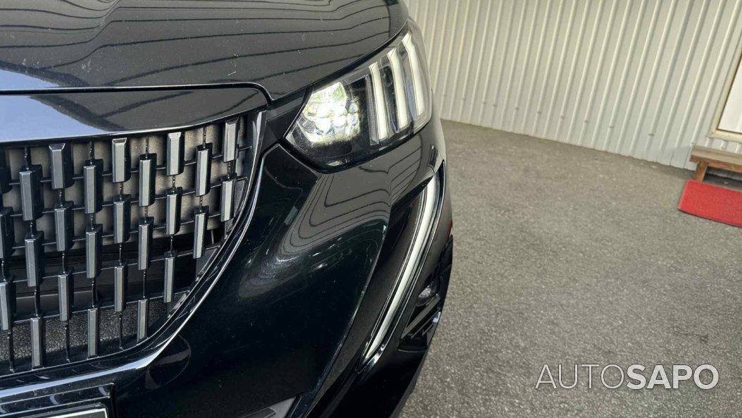 Peugeot 2008 1.2 PureTech GT EAT8 de 2022