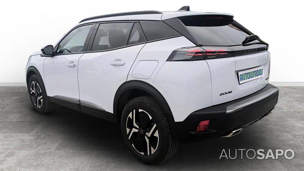 Peugeot 2008 1.2 PureTech Allure EAT8 de 2025