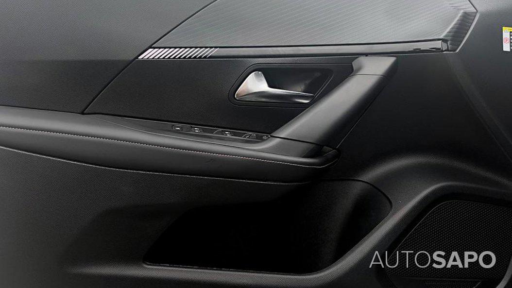 Peugeot 2008 1.2 PureTech Allure EAT8 de 2025