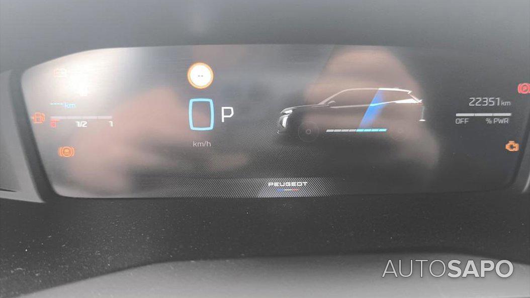 Peugeot 2008 1.2 PureTech Allure EAT8 de 2025