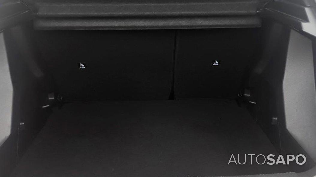 Peugeot 2008 1.2 PureTech Allure EAT8 de 2025