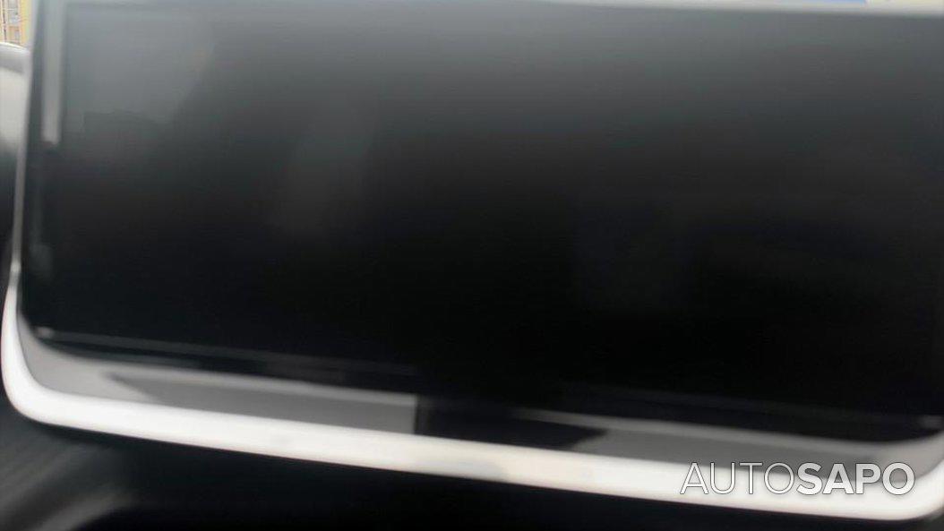 Peugeot 2008 1.2 PureTech Allure EAT8 de 2025