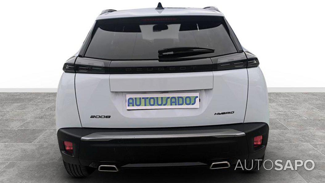 Peugeot 2008 1.2 PureTech Allure EAT8 de 2025