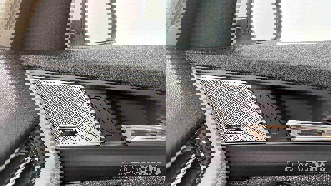 BMW iX1 eDRIVE20 de 2024