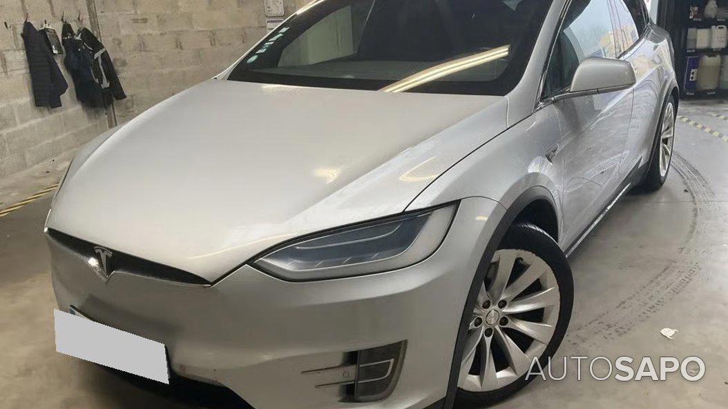 Tesla Model X 90D de 2016