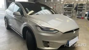 Tesla Model X 90D de 2016
