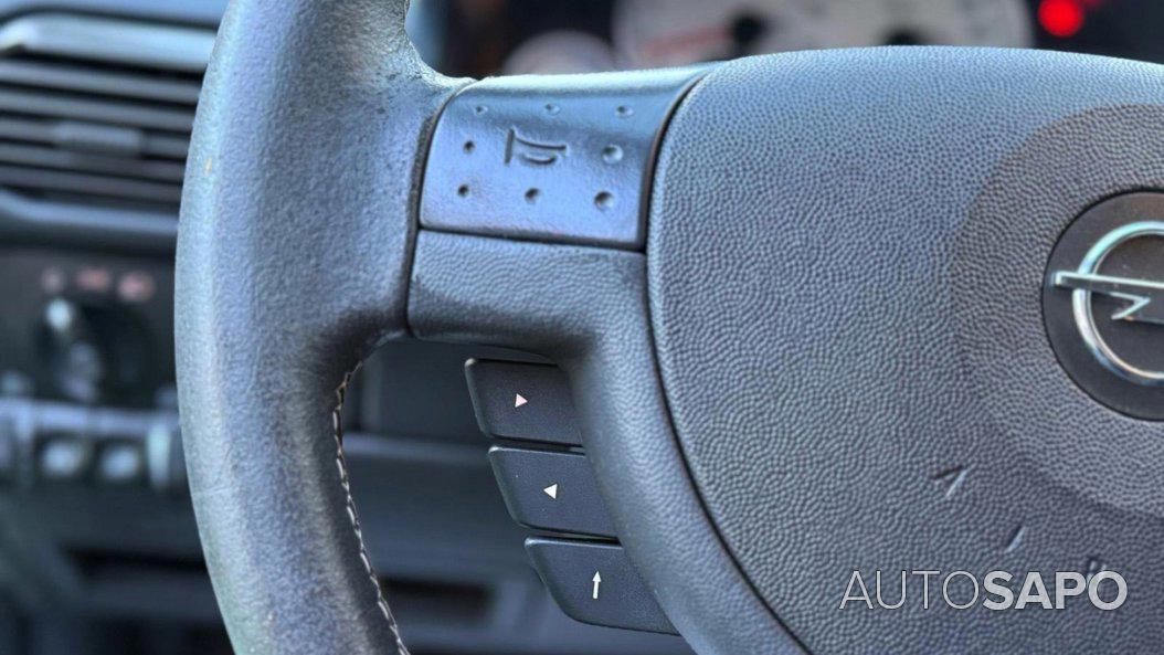 Opel Corsa 1.2 Twinport Enjoy de 2006