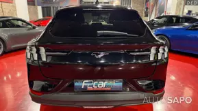 Ford Mustang Mach-E de 2021