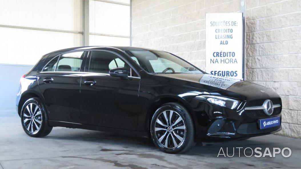 Mercedes-Benz Classe A 250 e Style Plus de 2021