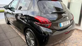 Peugeot 208 1.2 PureTech Style de 2017