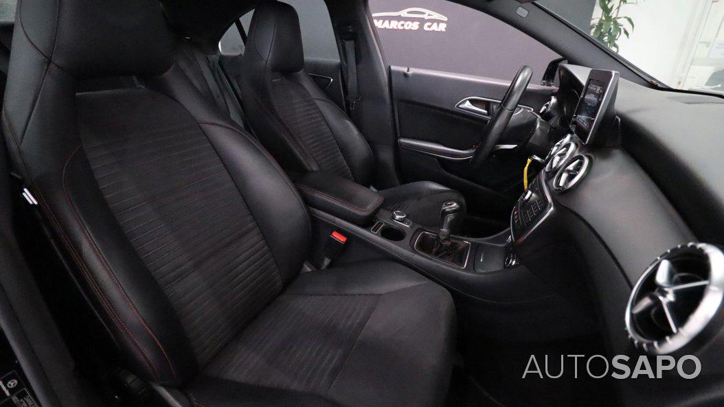 Mercedes-Benz Classe CLA de 2015
