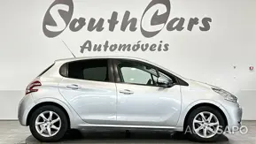 Peugeot 208 de 2012