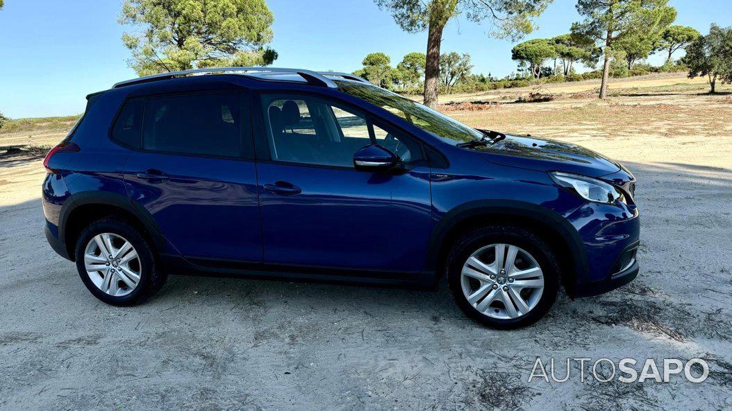 Peugeot 2008 1.2 PureTech Signature de 2019