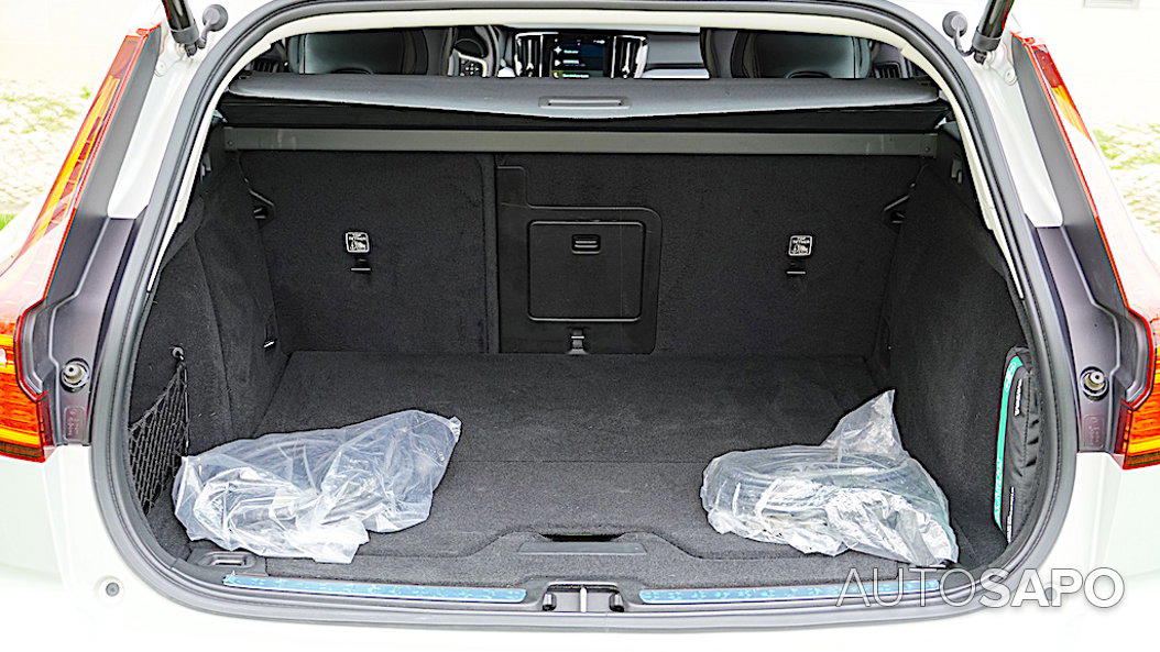 Volvo V60 2.0 T6 AWD TE Inscription Expression de 2021