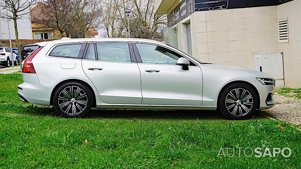 Volvo V60 2.0 T6 AWD TE Inscription Expression de 2021