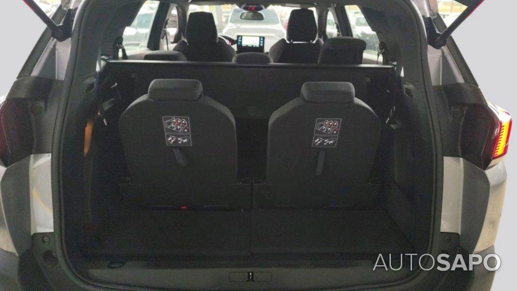 Peugeot 5008 de 2023