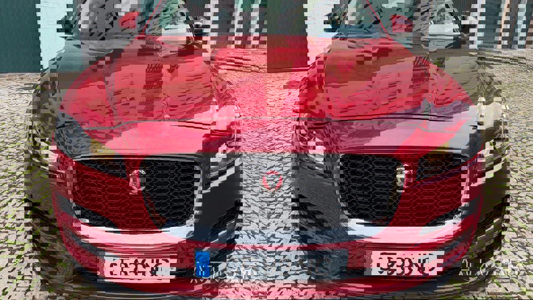 Jaguar F-Pace de 2016