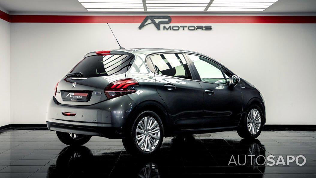 Peugeot 208 1.2 PureTech Allure de 2017