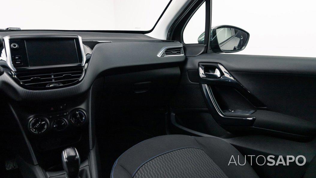 Peugeot 208 1.2 PureTech Allure de 2017