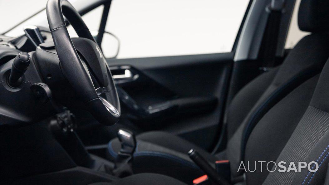 Peugeot 208 1.2 PureTech Allure de 2017