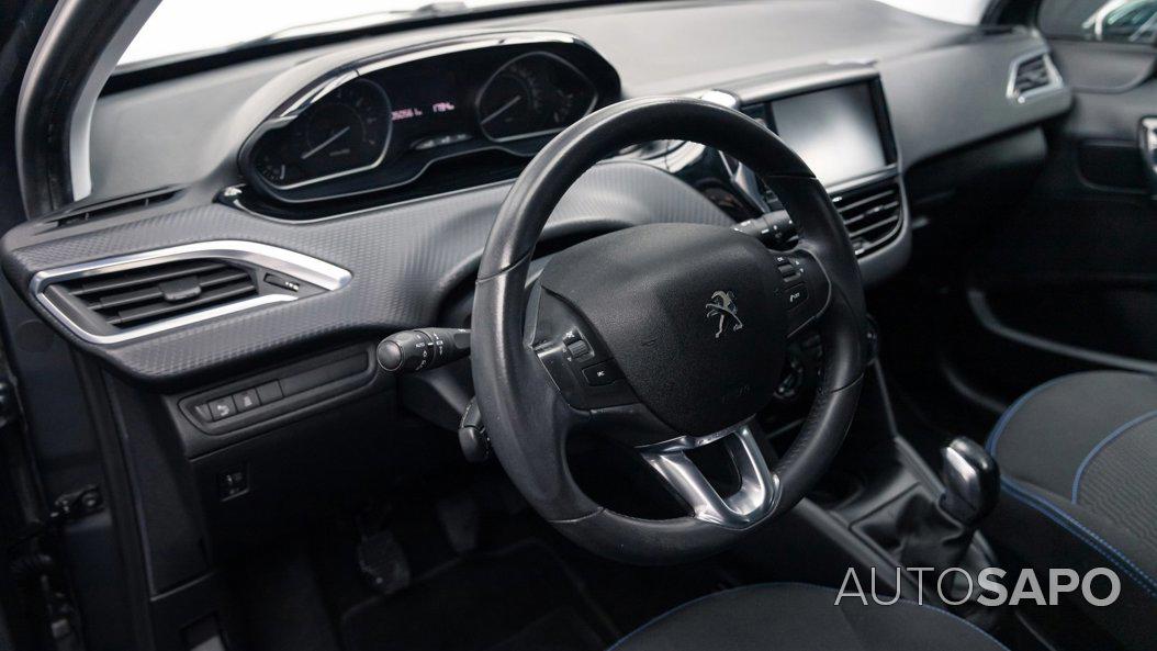 Peugeot 208 1.2 PureTech Allure de 2017