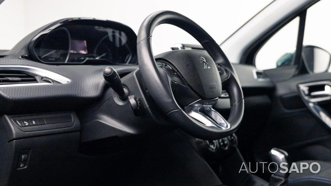 Peugeot 208 1.2 PureTech Allure de 2017