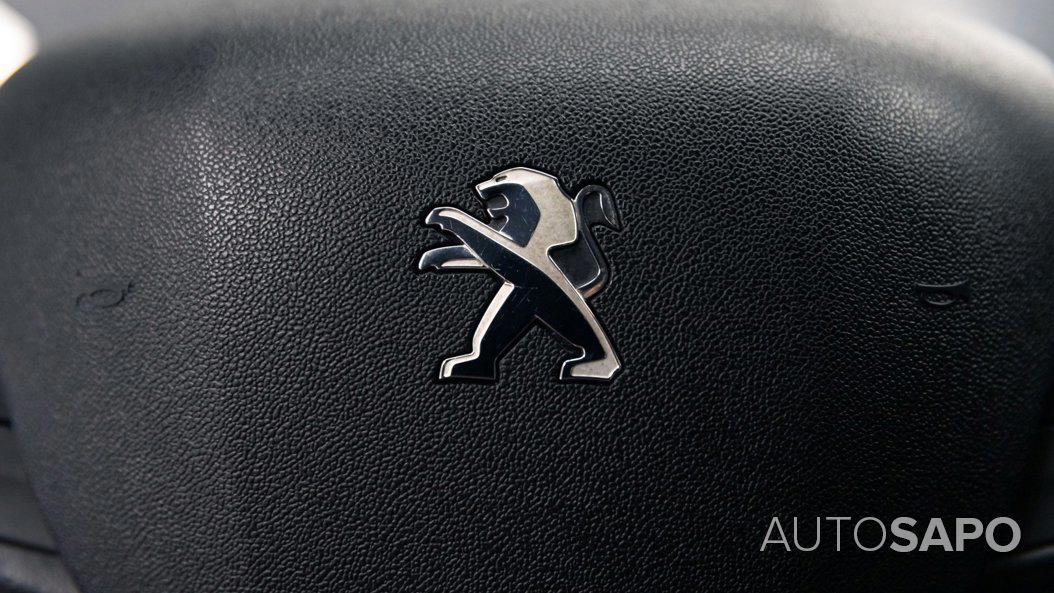 Peugeot 208 1.2 PureTech Allure de 2017